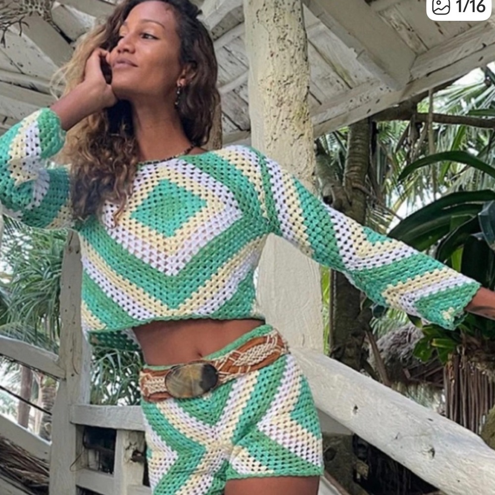 Chasing Unicorns “forever young” crocheted top. Slightly cropped and 3/4 sleeves